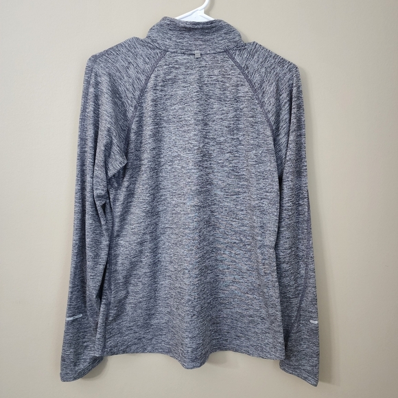 Nike size M Dri fit gray 1/4 zip running top jacket lightweight.  Thumb holes - Picture 3 of 13